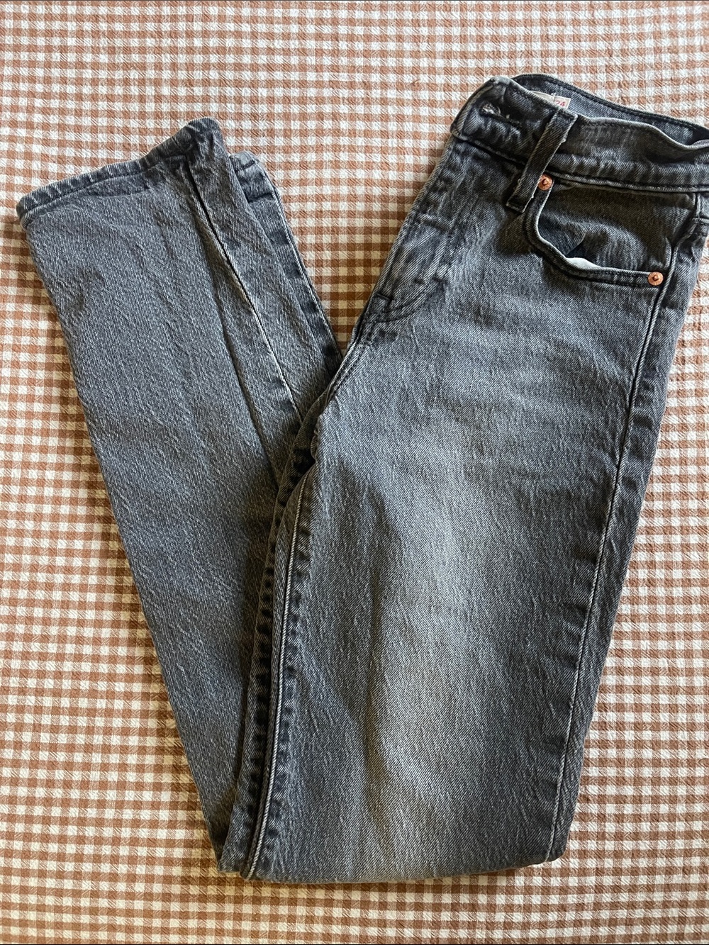 Woman’s Black Wash wedgy slim Levi’s Jeans